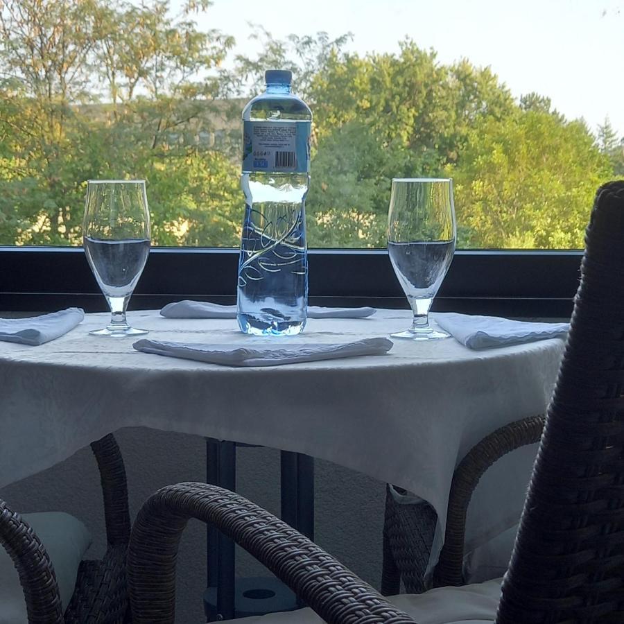 Rivijera City Βελιγράδι Εξωτερικό φωτογραφία